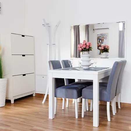 Marina Apartment