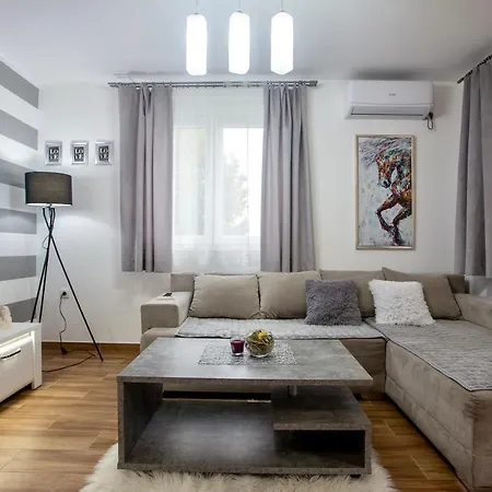 Marina Apartment